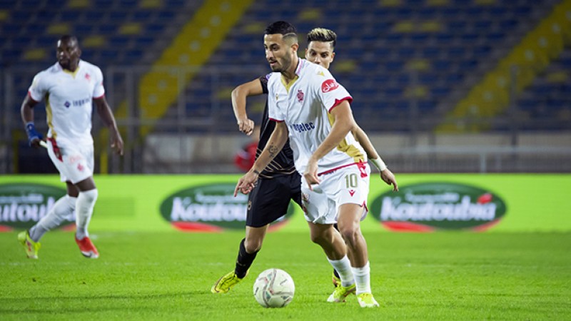 فريق الوداد الرياضي يتفوق على ضيفه فريق أولمبيك آسفي 1-0