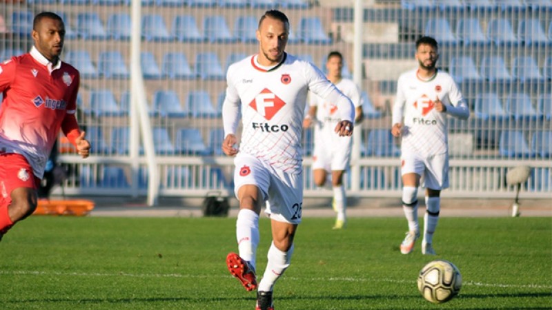 أولمبيك آسفي يفك ارتباطه بوسط الميدان زكرياء لهلالي