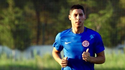 Abdelaziz Barrada s'engage avec le club turc Antalyaspor