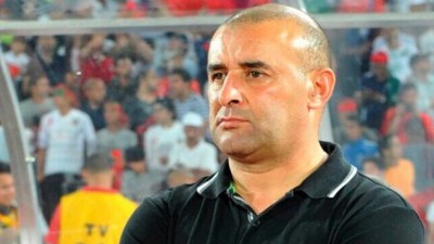Football: Abdelhak Benchikha s’engage pour 2 ans avec le Moghreb de Tétouan