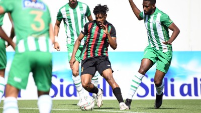 فريق الجيش الملكي يفوز على فريق مولودية وجدة 1-0 'البطولة الوطنية الاحترافية (الدورة 22)'