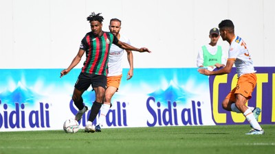 فريق الجيش الملكي يفوز على ضيفه نهضة بركان (3-1) 'البطولة الوطنية الاحترافية (الدورة 24)'