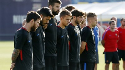 Attentats en Espagne: minute de silence aux entraînements du FC Barcelone