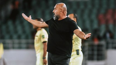 La RSB se sépare de son entraîneur Abdelhak Benchikha