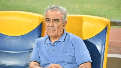 نادي الرجاء الرياضي ينفصل عن المدرب التونسي فوزي البنزرتي بالتراضي (بلاغ)