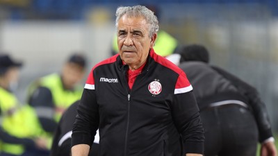 كأس العرش.. توقيف مدرب فريق الوداد الرياضي فوزي البنزرتي لست مباريات وتغريمه مبلغ 50 ألف درهما