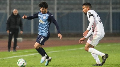 كأس الكونفدرالية الافريقية لكرة القدم.. فريق الجيش الملكي يتعادل خارج ميدانه مع بيراميدز المصري (2-2)