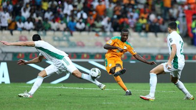 كأس أمم إفريقيا للأمم (المجموعة الخامسة -الجولة الثانية).. المنتخب الجزائري ينهزم أمام نظيره الايفواري (3-1) و يغادر المنافسة
