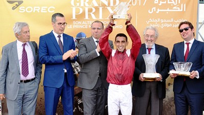 Le cheval Famous Mark remporte le Grand Prix Son Altesse Royale le Prince Moulay Rachid des courses hippiques