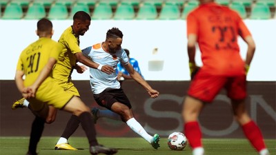 Coupe du Trône (Quarts de finale).. la Renaissance Berkane en demi-finale aux dépens de Chabab Houara