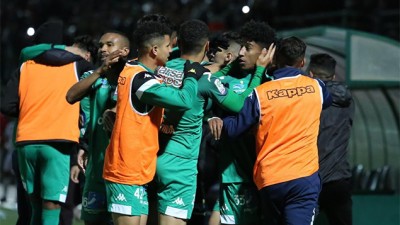 Coupe du Trône (16èmes de finale/mise à jour).. Le Raja de Casablanca s’impose face à la Jeunesse Kasbat Tadla (1-0) et accède aux 8èmes de finale
