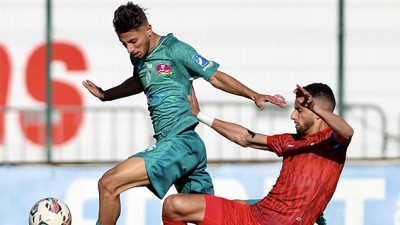 كأس العرش لكرة القدم (2021-2022 ).. فريق الرجاء الرياضي يتأهل إلى نصف النهائي عقب فوزه على شباب المحمدية ( 2-1)
