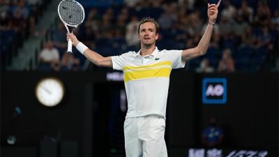 Open d'Australie, Medvedev rejoint Djokovic en finale