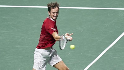 Coupe Davis.. Medvedev qualifie la Russie pour les demie-finales