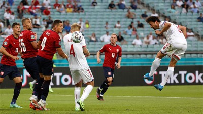 بطولة أوروبا للأمم .. منتخب الدنمارك يفوز على نظيره التشيكي (2-1) ويتأهل إلى نصف النهائي