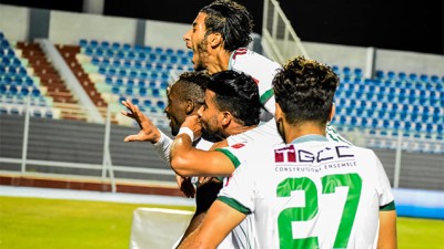فريق الدفاع الجديدي يتفوق على ضيفه الفتح الرياضي (3-1) 'فريق الدفاع الجديدي يتفوق على ضيفه الفتح الرياضي (3-1)'