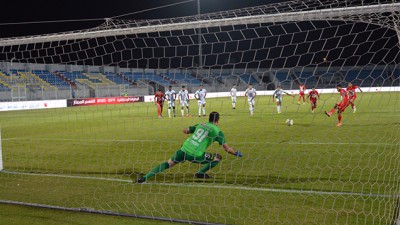 الدفاع .ح .الجديدي يتعثر أمام حسنية أكادير (1- 2 )، و يوسفية برشيد ينهزم أمام الجيش الملكي (2 -4) 'الدورة ال27'