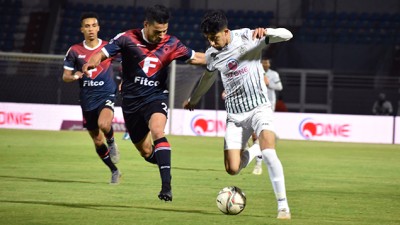 فريق الدفاع الجديدي يتعثر بميدانه أمام أولمبيك آسفي (0-1) 'البطولة الوطنية الاحترافية "إنوي" (الدورة 16)'