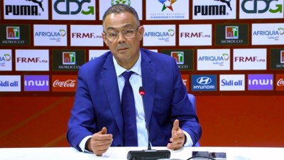 المنتخب الوطني لكرة القدم داخل القاعة قدم نموذجا يحتذى به سواء في المباريات أو في التداريب ( السيد لقجع)