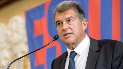 رئيس نادي برشلونة الإسباني يصر على النية الحسنة للدوري السوبر الأوروبي ويدعو "للحوار"