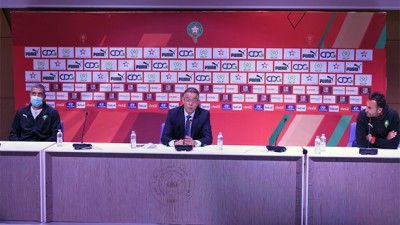 السيد لقجع يدعو عناصر المنتخب الوطني لأقل من 17 سنة إلى الإجتهاد أكثر، والتفكير بعقلانية وإحترافية في مستقبلهم الكروي