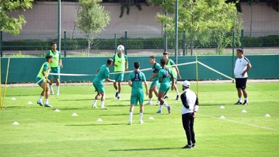 كرة القدم.. تجمع إعدادي للمنتخب الوطني لأقل من 23 سنة مابين 19 و27 شتنبر بالمعمورة