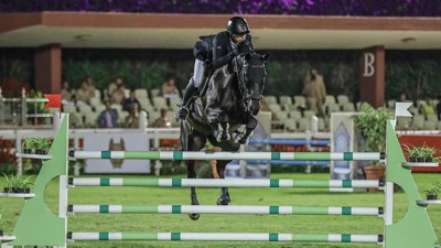 Concours officiel de saut d’obstacles 3* de la Garde Royale.. le cavalier Jeannin Florent remporte le prix de la Garde Royale