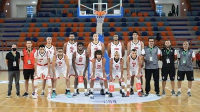 الفتح الرياضي يخسر أمام الاتحاد السكندري المصري 81-91 في البطولة العربية لكرة السلة للأندية بمصر
