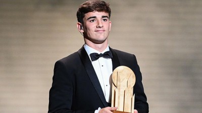 Ballon d'Or.. l'Espagnol Gavi remporte le Trophée Kopa du meilleur jeune