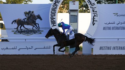 الجائزة الكبرى لصاحب الجلالة الملك محمد السادس الخاصة بالخيول الإنجليزية الأصيلة من نصيب الفرس كان فوسيفر