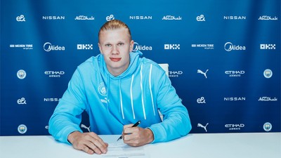بطولة إنجلترا لكرة القذم.. مانشستر سيتي يؤكد رسميا ضم المهاجم النرويجي إرلينغ هالاند