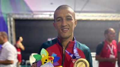 Jeux Méditerranéens (- 60 kg).. médaille d'or pour le boxeur marocain Mohamed Hamout