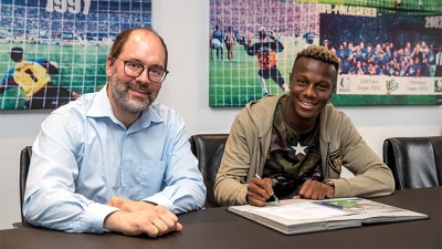 Hamza Mendyl signe à Schalke, jusqu'en 2023