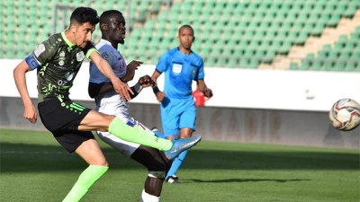 فريق حسنية أكادير يتعادل مع ضيفه فريق الدفاع الحسني الجديدي 0-0