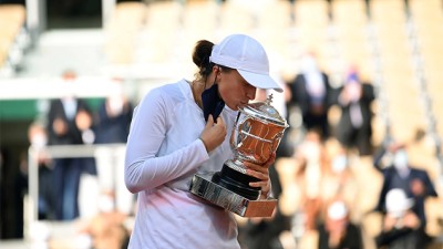 Roland-Garros, Swiatek offre à la Pologne son 1er titre féminin dans un tournoi du Grand Chelem
