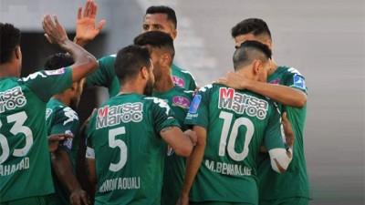 الرجاء الرياضي يفوز خارج ميدانه على إتحاد طنجة (1-0)