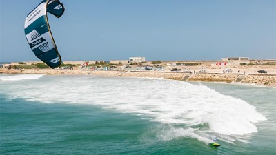 Championnat du monde de kitesurf (Dakhla-2022).. le Marocain Mohammed Ali Beqqali en quart de finale