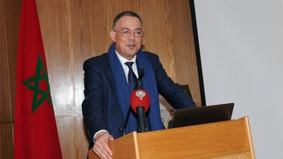 كرة القدم داخل القاعة.. السيد لقجع يدعو الى الاهتمام بالتكوين باعتباره ركيزة أساسية لتطوير اللعبة