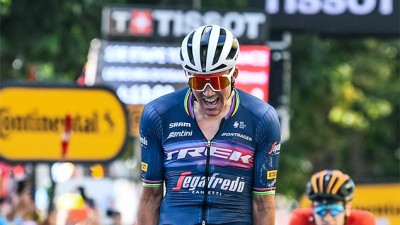 Tour de France.. Pedersen remporte la 13e étape, Vingegaard toujours en jaune