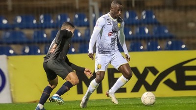 المغرب الفاسي يفوز على ضيفه إتحاد طنجة (2-1)