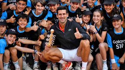 Masters 1000 de Madrid : Djokovic bat Tsitsipas et remporte son 1er titre depuis Melbourne