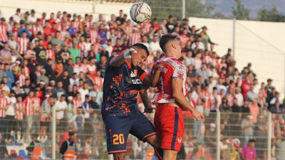 فريق المغرب التطواني يتعادل مع ضيفه الدفاع الحسني الجديدي (1-1)