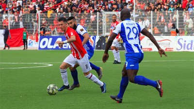 ديربي الشمال بين المغرب التطواني واتحاد طنجة ينتهي بالتعادل صفر لمثله