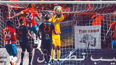 فريق المغرب التطواني يتعادل مع ضيفه فريق نهضة بركان 0-0