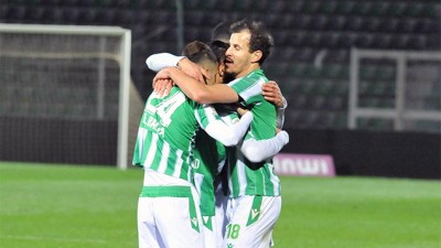 مولودية وجدة يتفوق على ضيفه حسنية أكادير 2-0