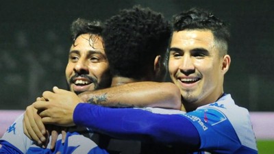 الرجاء الرياضي يفوز خارج ميدانه على مولودية وجدة (3-1)