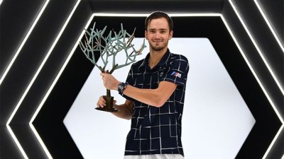 Masters 1000 de Paris, Daniil Medvedev remporte son premier titre de l'année