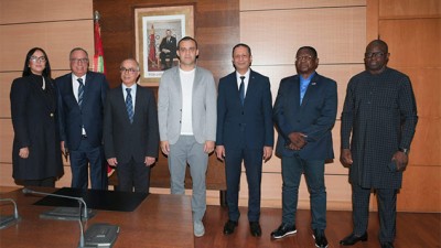 سبل النهوض برياضة الملاكمة الوطنية محور مباحثات بين السيد بنموسى ورئيس الاتحاد الدولي للملاكمة