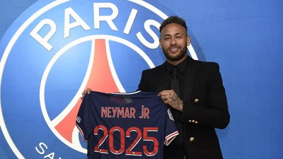 نيمار يمدد تعاقده مع سان جيرمان حتى 2025