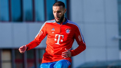 Bundesliga.. Le Marocain Mazraoui devrait reprendre l'entraînement collectif mercredi